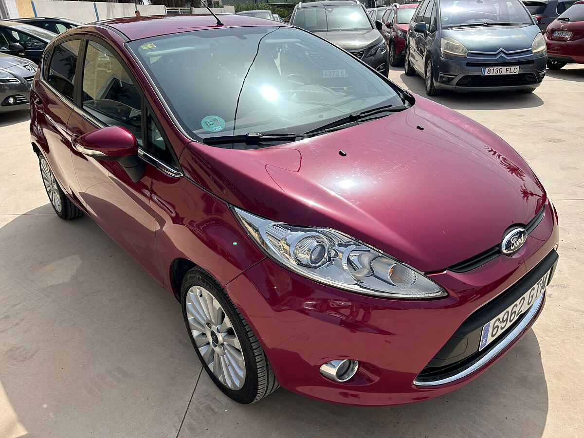 FORD FIESTA TITANIUM AUTO 1.4 SPANISH LHD IN SPAIN 55000 MILES SUPERB 2010